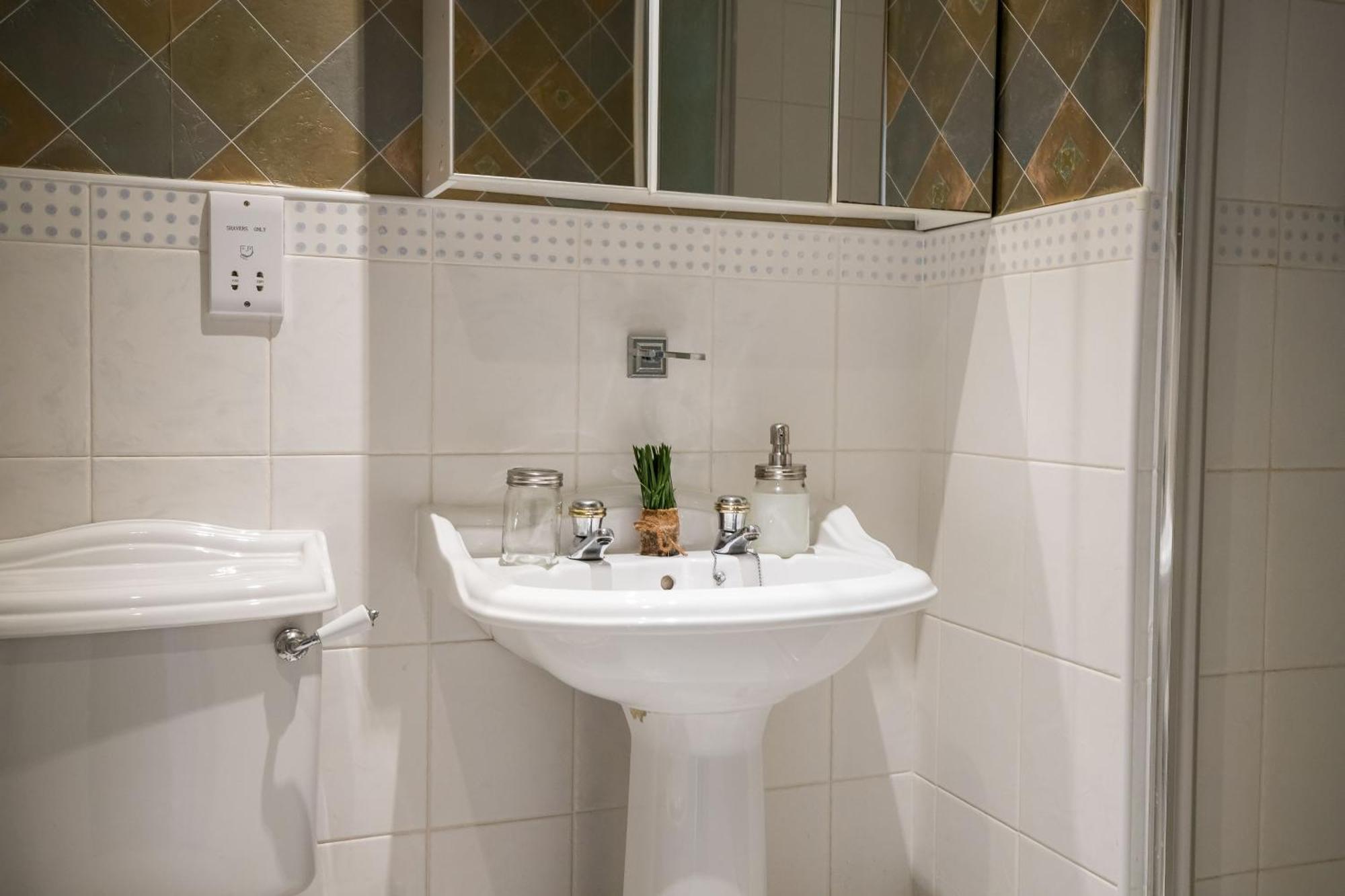 Spacious, 3 Bed House For 6 In Central Chester Hotel ภายนอก รูปภาพ
