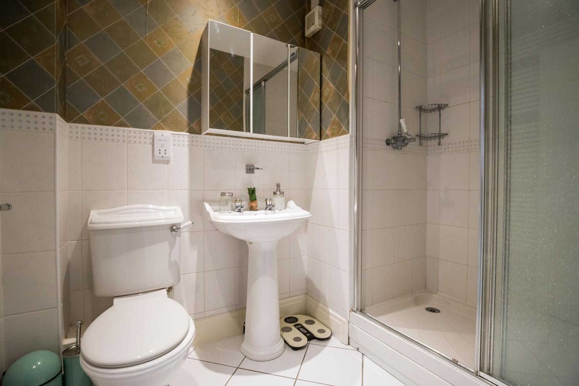 Spacious, 3 Bed House For 6 In Central Chester Hotel ภายนอก รูปภาพ