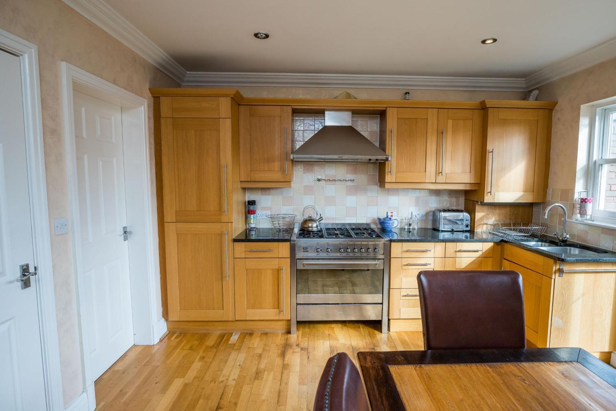 Spacious, 3 Bed House For 6 In Central Chester Hotel ภายนอก รูปภาพ